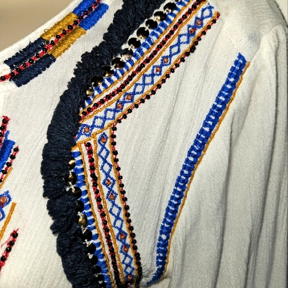 Embroidered, Open Front Top. - Picture 8 of 11